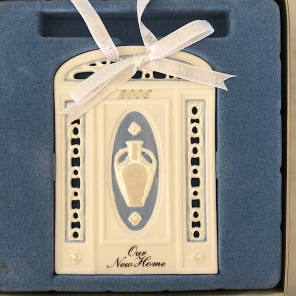 WEDGWOOD 2006 Our New Home Porcelain Ornament IOB - Picture 10 of 16